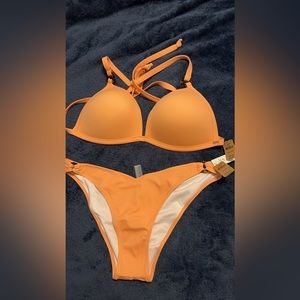 New with tags push-up PINK bikini in a peach apricot. Victoria’s Secret.